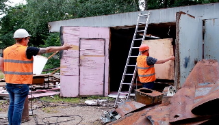 Демонтаж гаражей в Томске, цена от 1736 руб. – услуги под ключ от 2Землекопа-Тмс