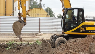 Выкопать яму экскаватором в Томске от 919 руб. - 2Землекопа-Тмс